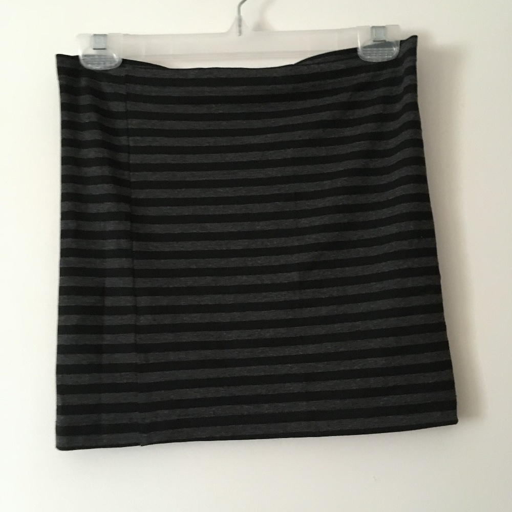 LILITH France Black + Grey Striped Bandeau Top / Mini Skirt O/S